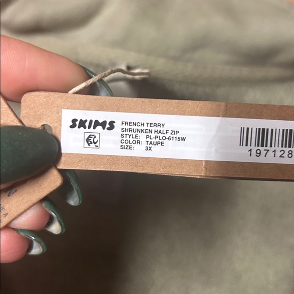 SKIMS Women's French Terry Shrunken Half Zip 3x Taupe (definitely green) NWT - Picture 2 of 6